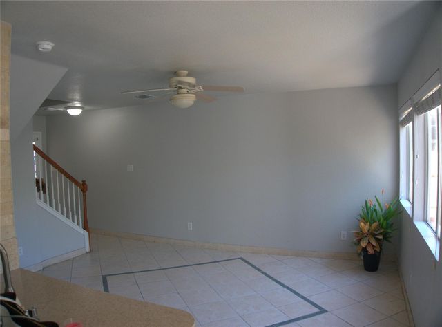 1512 Parkfield CIR, Round Rock, TX 78664