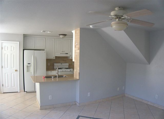 1512 Parkfield CIR, Round Rock, TX 78664