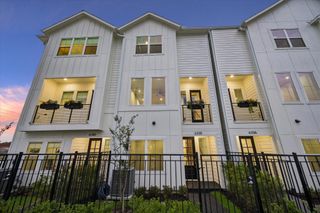 6338 Paddington Bend Drive, Houston, TX 77008