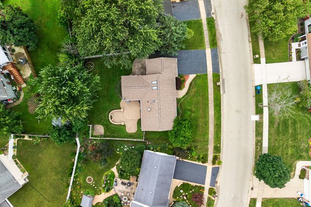 909 Shorewood Drive, Bartlett, IL 60103