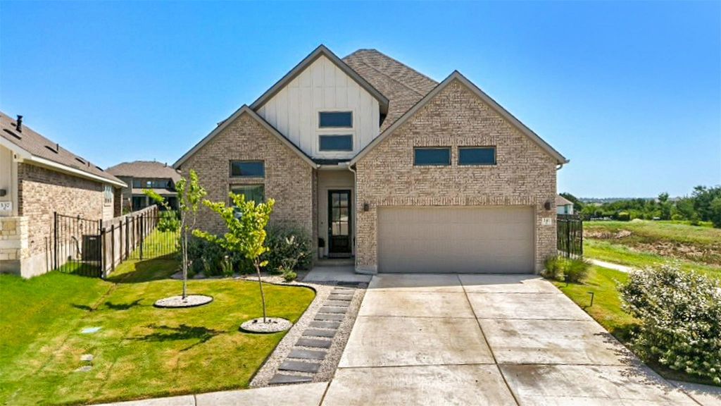 341 Alicante LN, Liberty Hill, TX 78642