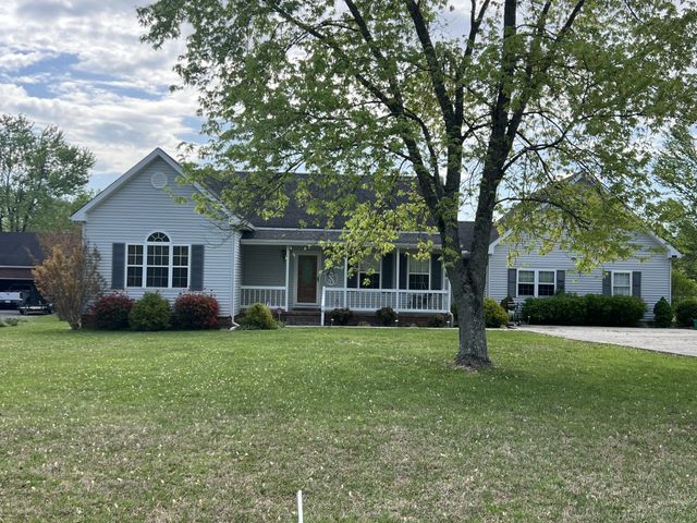 288 Fox Run Ln, Lafayette, TN 37083