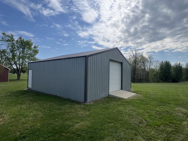 288 Fox Run Ln, Lafayette, TN 37083