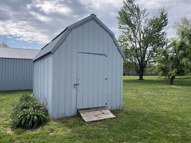 288 Fox Run Ln, Lafayette, TN 37083
