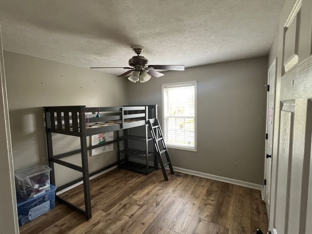 288 Fox Run Ln, Lafayette, TN 37083