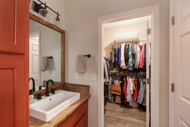 95 Old 25 Loop, Castalian Springs, TN 37031