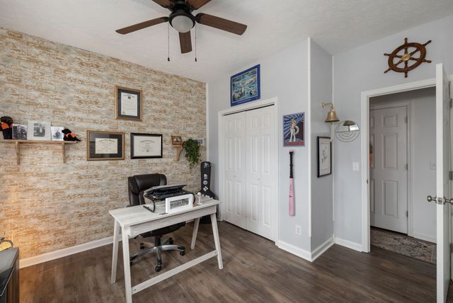 95 Old 25 Loop, Castalian Springs, TN 37031