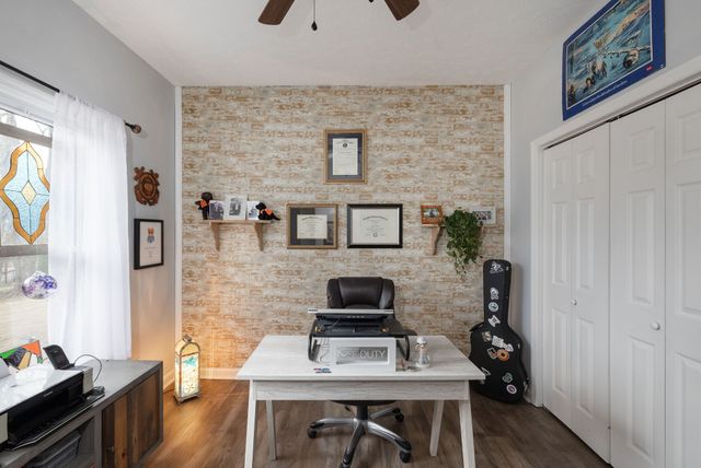 95 Old 25 Loop, Castalian Springs, TN 37031