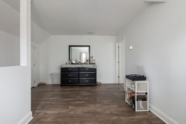 95 Old 25 Loop, Castalian Springs, TN 37031