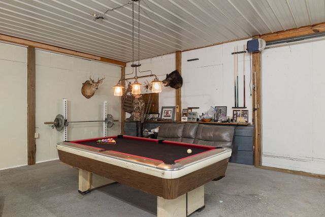 95 Old 25 Loop, Castalian Springs, TN 37031