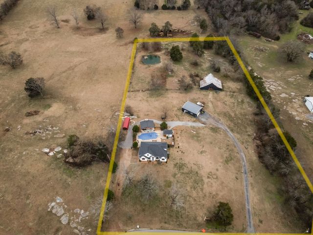 95 Old 25 Loop, Castalian Springs, TN 37031