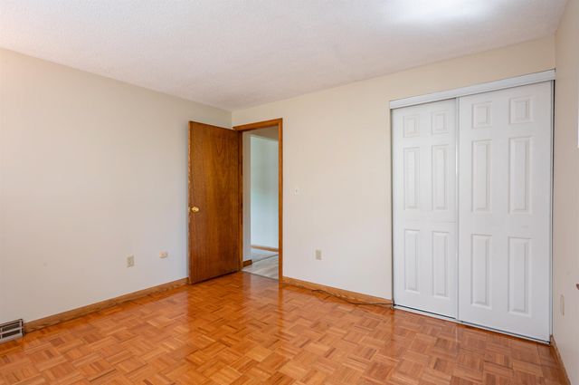 7 Ronnie Drive, Nashua, NH 03062