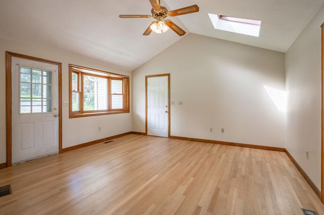 7 Ronnie Drive, Nashua, NH 03062
