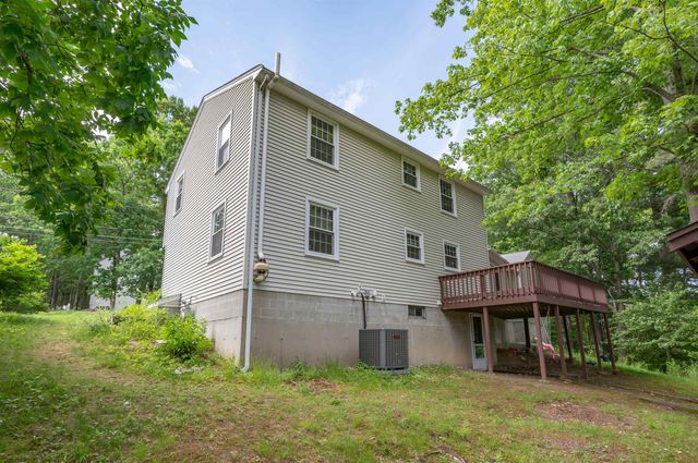 7 Ronnie Drive, Nashua, NH 03062