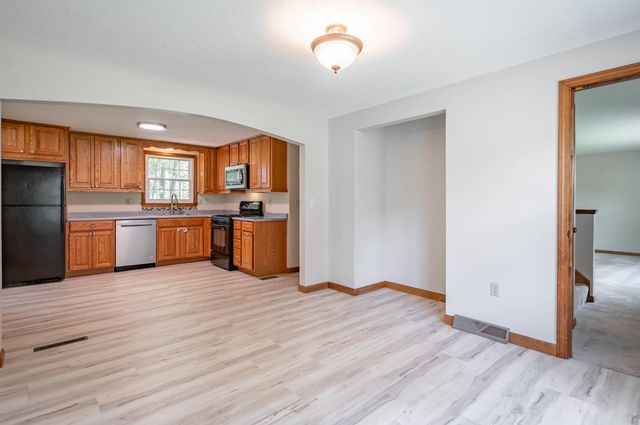 7 Ronnie Drive, Nashua, NH 03062