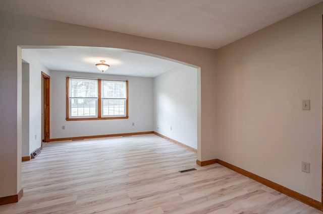7 Ronnie Drive, Nashua, NH 03062