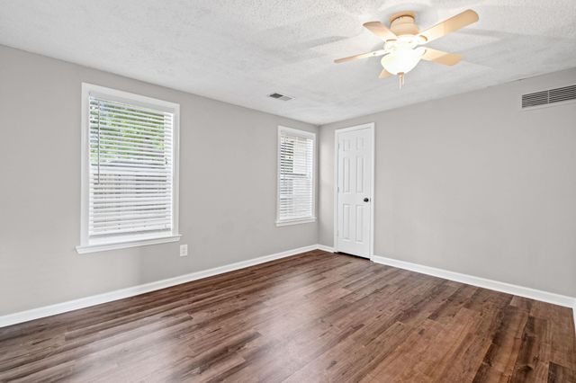 2543 BIRCHTREE DR, Germantown, TN 38138