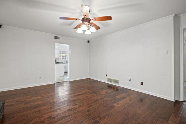 2543 BIRCHTREE DR, Germantown, TN 38138