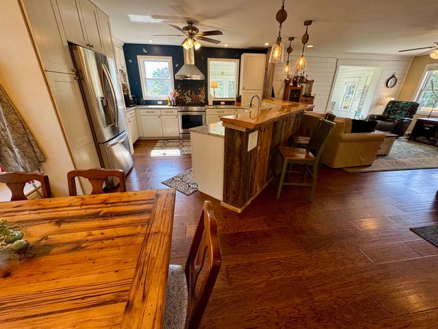 60 Currier Hill Road, Topsham, VT 05040