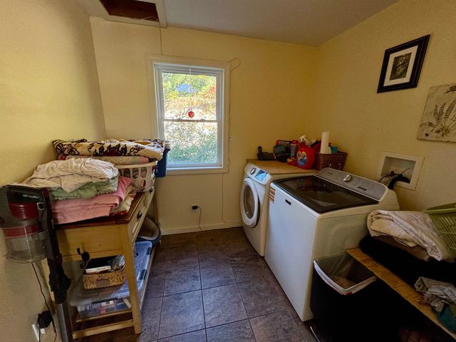 60 Currier Hill Road, Topsham, VT 05040