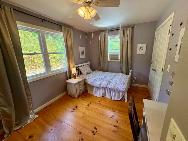 60 Currier Hill Road, Topsham, VT 05040