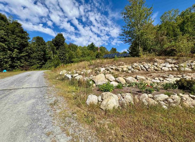 60 Currier Hill Road, Topsham, VT 05040