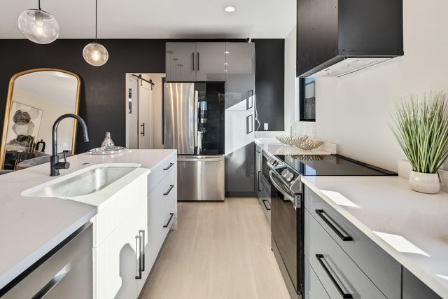 400 E PONTOTOC AVE, Memphis, TN 38103