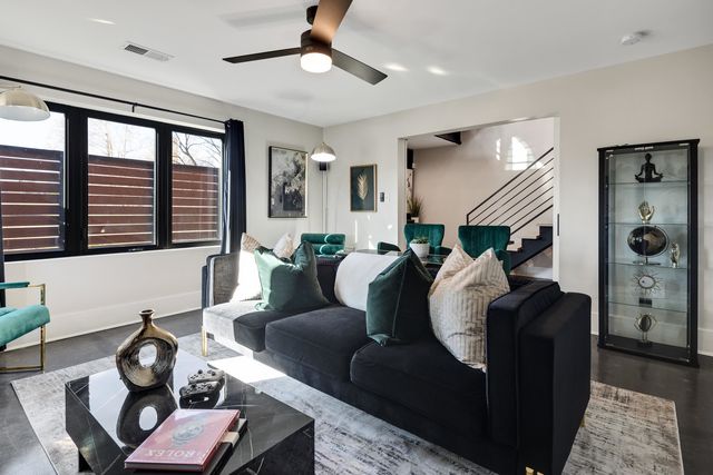 400 E PONTOTOC AVE, Memphis, TN 38103