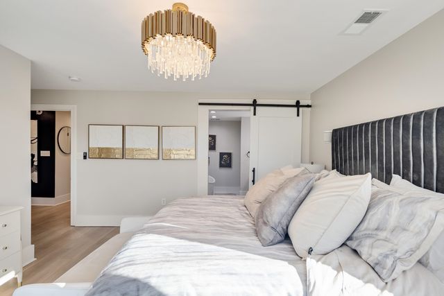 400 E PONTOTOC AVE, Memphis, TN 38103