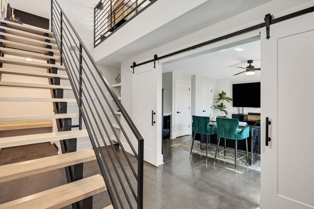 400 E PONTOTOC AVE, Memphis, TN 38103