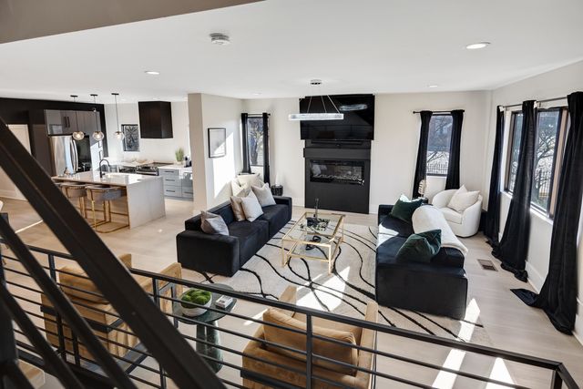 400 E PONTOTOC AVE, Memphis, TN 38103