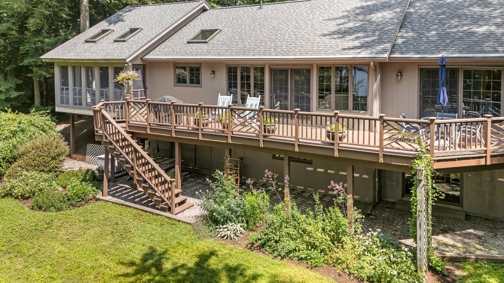 12 Cherry Lane, Grantham, NH 03753