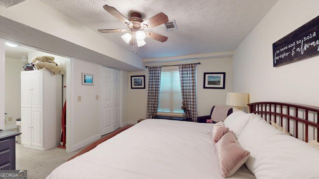 1821 Wesleyan Lane, Loganville, GA 30052