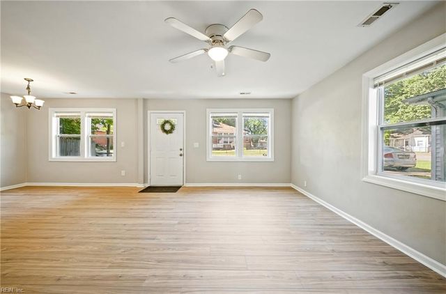 1026 Avenue H, Norfolk, VA 23513