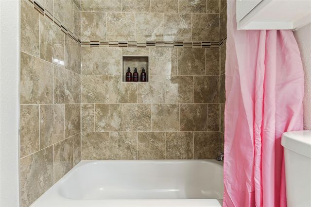 2379 Briarwest Blvd 19, Houston, TX 77077