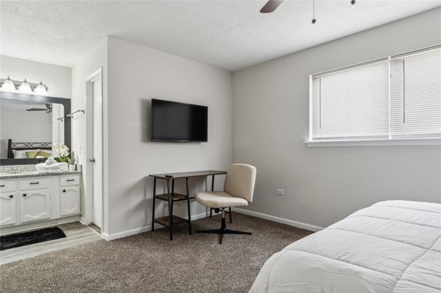 2379 Briarwest Blvd 19, Houston, TX 77077