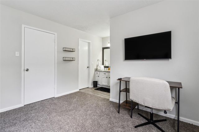 2379 Briarwest Blvd 19, Houston, TX 77077