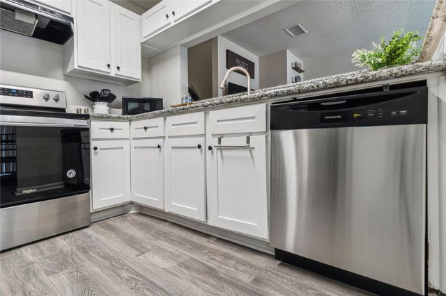 2379 Briarwest Blvd 19, Houston, TX 77077