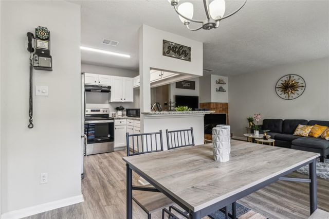 2379 Briarwest Blvd 19, Houston, TX 77077