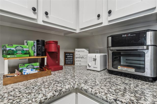 2379 Briarwest Blvd 19, Houston, TX 77077