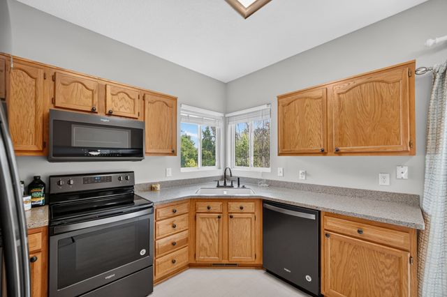 485 Fawn Circle, Pleasant Hill, IA 50327