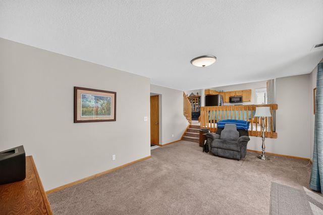 485 Fawn Circle, Pleasant Hill, IA 50327