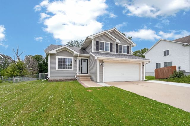 485 Fawn Circle, Pleasant Hill, IA 50327