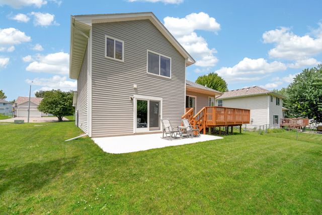 485 Fawn Circle, Pleasant Hill, IA 50327