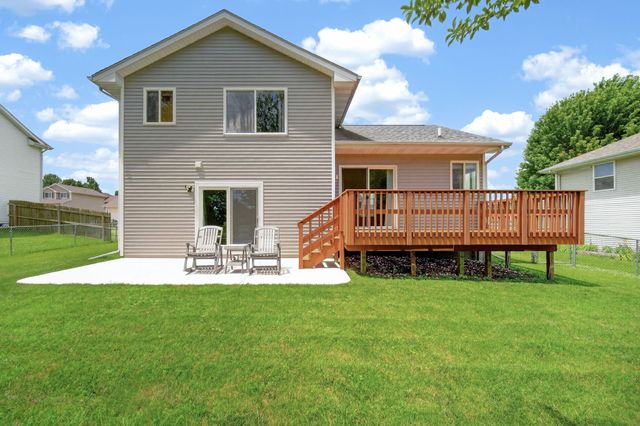 485 Fawn Circle, Pleasant Hill, IA 50327