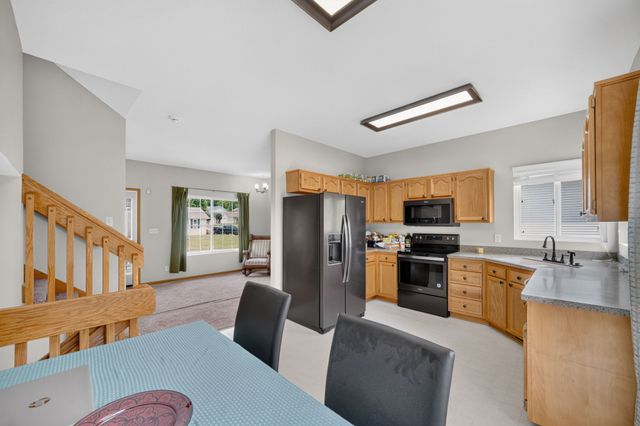 485 Fawn Circle, Pleasant Hill, IA 50327