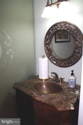 8606 COMPASS CT, Laurel, MD 20708