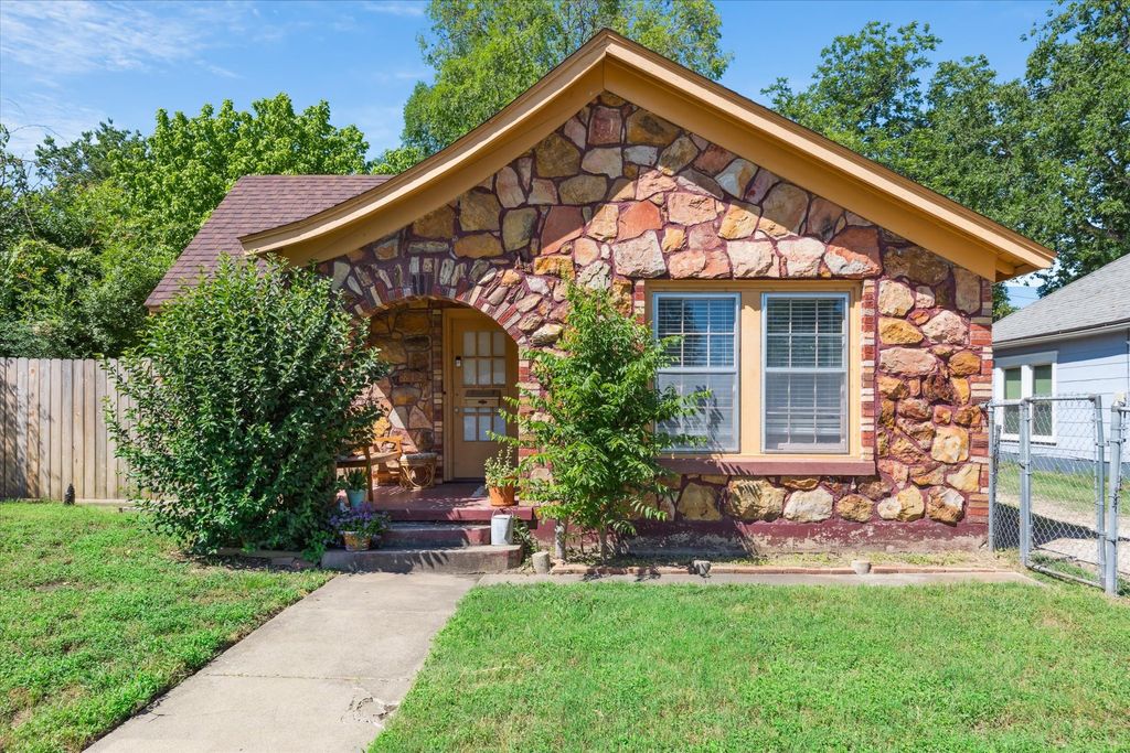 812 N 32nd Street, Waco, TX 76707