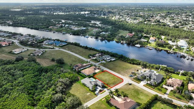 183 SE Via Terra Bella, Port St Lucie, FL 34952