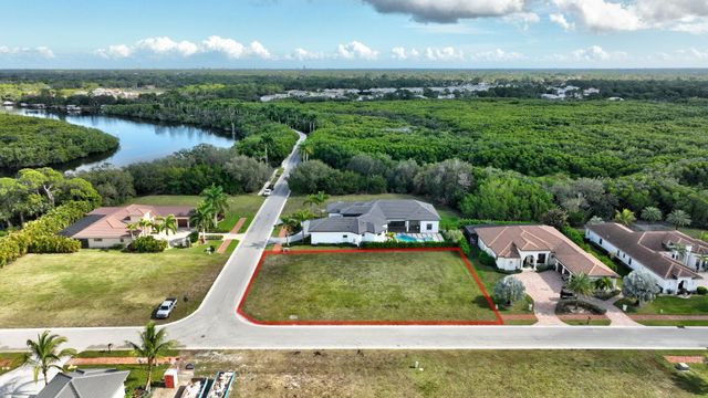 183 SE Via Terra Bella, Port St Lucie, FL 34952